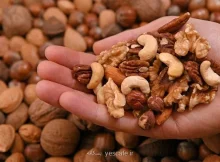 مصرف یک مشت آجیل در روز خطر فشارخون بالا را می کاهد